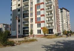 İşçiler fark etti: Malatya'da hasarlı binada el bombası paniği!