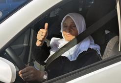 Mardinli yaşlı kadın 76 yaşında ehliyet sahibi oldu!