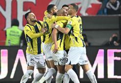 Fenerbahçe, Trabzon'da gol düellosundan galip çıktı