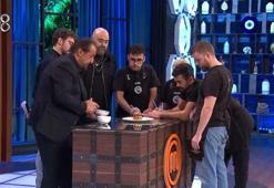 Masterchef'te elenen isim belli oldu!