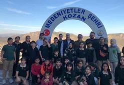 Depremde öğrencileri ağırlayan Adanalı emekli polis unutulmadı: Ziyaret sırasında duygusal anlar