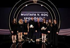 Golbol Kadın Milli Takımı ve Milli Yüzücü Kuzey Tunçelli’ye anlamlı ödül