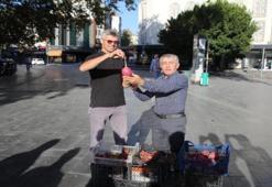 Trump seçimi kazanınca meydanda ejder meyvesi dağıttı! 'Kükreyerek ABD başkanı oldu'