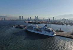 İzmir'de kruvaziyer turizmi gelişiyor: 10 ayda 150 bin yolcu geldi