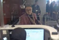 Barbaros Şansal havalimanında gözaltına alındı