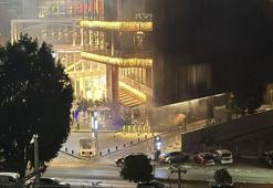 Alışveriş merkezinde yangın paniği: 3 kişi dumandan etkilendi