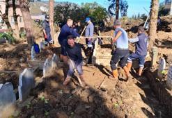 Trabzon'da heyelanda hasar mezarlar onarıldı