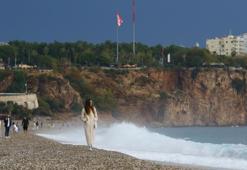 Antalya'da aynı gün içerisinde iki mevsim yaşandı
