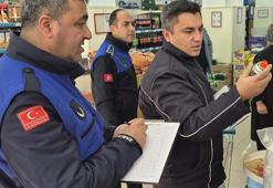 Raf ve kasa arasındaki fiyat farkı zabıtaya takıldı!
