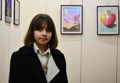 Adanalı minik ressam ikinci sergisini açtı! 3 yaşından beri çizim yapıyor