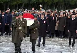 Bakan Tekin 81 illerden gelen öğretmenlerle Anıtkabir'i ziyaret etti! 'Türkiye Cumhuriyeti'nin yarınları için çalışacağız'