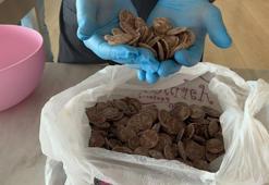 Isparta'nın gülü, Eğirdir'in elması... "Öğretmen Çikolatası" büyük ilgi gördü