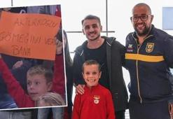 Kerem Aktürkoğlu yine gönülleri fethetti!