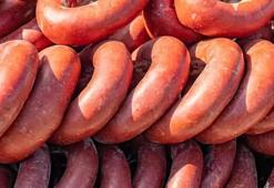 Sucuk yerine at eti yedirmişler! Bakanlık ifşa etti