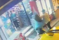 Taksim'de akıl almaz olay: ABD'li turist sarhoş oldu, sokaktakilere saldırdı