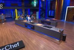 Masterchef'te eleme adayı belli oldu! Önce Beyza, sonra Eda, şimdi de Emre