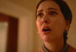 Bergüzar Korel Annem Ankara'da hem söyledi hem ağlattı