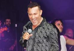 Mustafa Sandal'dan yılbaşında Melbourne'de konser verecek: Biletler anında tükendi!