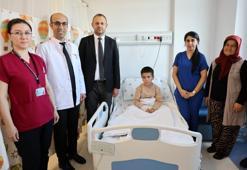 Karın ağrısı şikayetiyle gitti tümör çıktı! Hasan Berat, hastalığına Adana'da şifa buldu