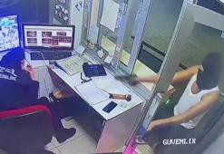Adana'da şehir eşkıyaları bir siteye gelip güvenlik görevlisini rehin alıp kulübesini  ateşe verdiler
