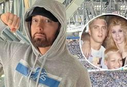Dünyaca ünlü rapçi Eminem'in acı günü! Annesi hayatını kaybetti