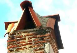 Muğla bacası iki asırdan beri poyraz, rüzgar ve fırtınaya direniyor