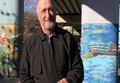 Parmaklarıyla manzara resmi çizdi! Temizlik işçisine hayal ettiği göreve belediye başkanı verdi