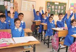 Okullarda kılık kıyafet yönetmeliği değişti! 4 yıl şartı getirildi
