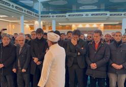 Mahsun Kırmızıgül'ün annesi son yolculuğuna uğurlandı