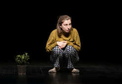 "Sevgili Arsız Ölüm Dirmit" Moda Sahnesi'nde perde açıyor