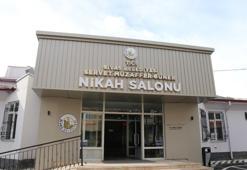 Sivas'ın meşhur nikah memuru hayatını kaybedince görev yaptığı nikah salonuna onun ismi verildi