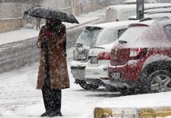Doğuda kar fırtınası, batıda kuvvetli sağanak yağış! Meteoroloji'den 30 ile uyarı üstüne uyarı geldi!
