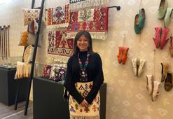 Vanlı genç girişimci yöresel kilimleri modern tasarım ile buluşturuyor