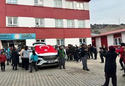 Saimbeyli'de Yerli Malı Haftası'nda öğrencilerin 'Togg' heyecanı