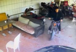 Yediemin Otoparkında film gibi hırsızlık! Hem çaldı hem kaydettirdi