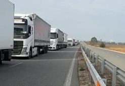 Akdenizli ihracatçılar Bulgaristan sınırında yaşadıkları mağduriyete 'gemi' çözümü buldu
