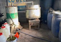 Evine kurduğu düzenekle sahte içki üretti, ifadesinde söyledikleri şok etti: 'Yılbaşında içecektim'