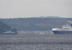 Gökçeada ve Bozcaada feribot seferlerine fırtına engeli