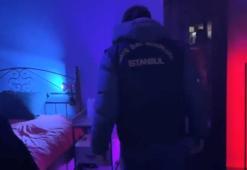 Kadıköy'de yılbaşına sapkın partiyle girmeye hazırlanan mekana baskın yapıldı!