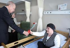 Cumhurbaşkanı Erdoğan'dan Darülaceze sakinlerine ziyaret! Sohbet etti, karanfil hediye etti