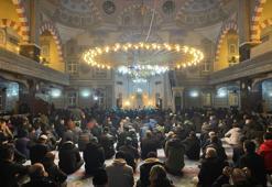 Tüm Türkiye'de Regaip Kandili dualarla idrak edildi