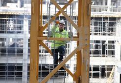 Ekmek parası için her gün metrelerce yükseklikte ter döküyorlar! 'Bazen bulutların içerisinde hissediyoruz'