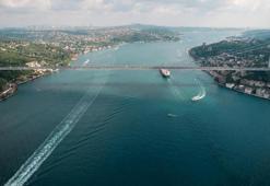 İstanbul Boğazı'nda gemi trafiği askıya alındı! 2 kardeş aranıyor