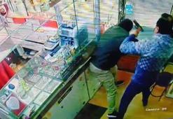 Bursa'da trajikomik soygun girişimi: Oyuncak silahla soyguna kalkıştı, kaptırdığı silahla dayak yedi