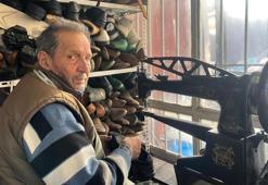Makinesi kendisinden yaşlı! 70 yaşında hala çekiç sallıyor: Denizlili emektar ayakkabı ustası yetiştirecek çırak bulamıyor