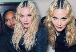 Aralarındaki yaş farkı dikkat çekti! Dünyaca ünlü yıldızdan pırlanta paylaşımı