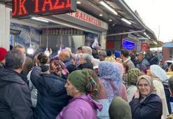 Fiyatını duyan koştu! Artvin'de 6 ton hamsi 3 saatte tükendi