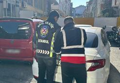 İstanbul'da ayaklarıyla direksiyonu kullanan şahsa para cezası verildi