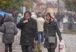 Kar İstanbul'un yanı başında! Radarda göründü, AKOM uyardı:  İzlanda kökenli soğuk hava dalgası fena vuracak