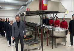 Bu okulda öğrenciye hem eğitim veriliyor hem de gelir sağlanıyor: Vezirköprü'de meslek lisesi 38 milyon TL ciro yaptı